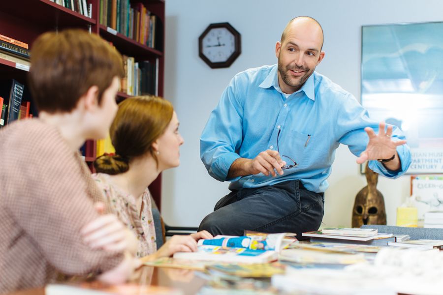 Through the Humanities Collective, Trinity University students and faculty explore ideas, hear from guest lecturers, attend symposia, and engage in meaningful research.
